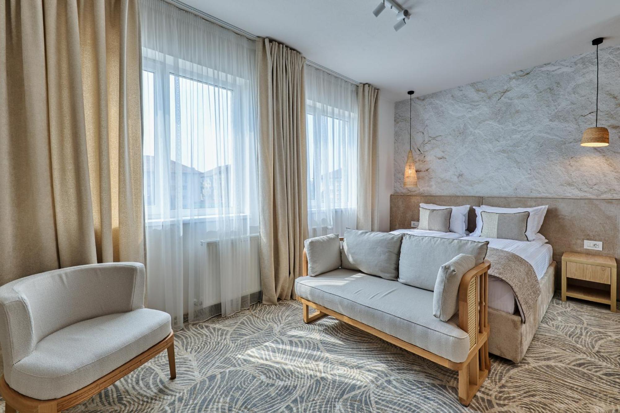 Hotel Serenity Timisoara Timişoara Exterior foto