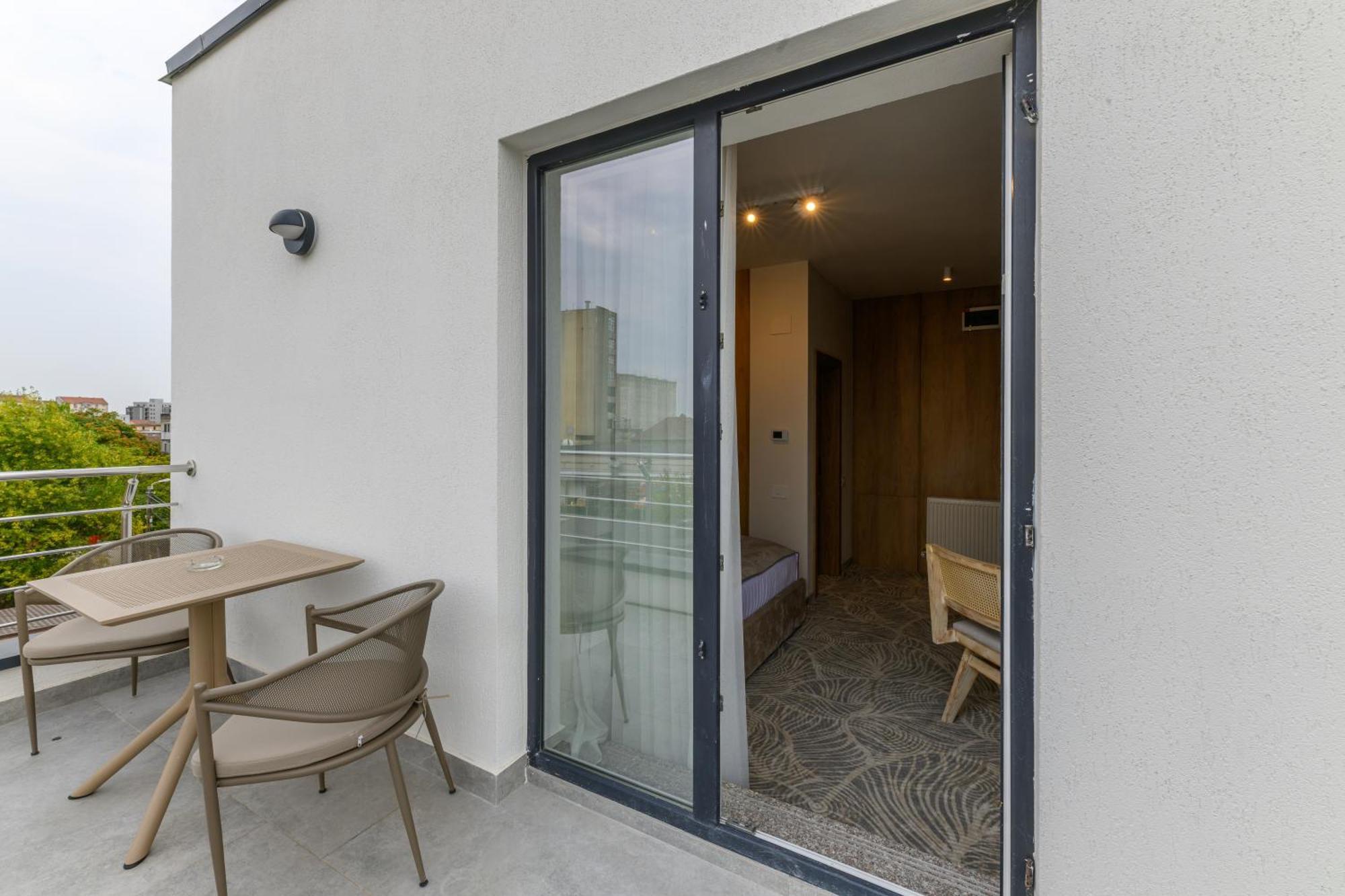 Hotel Serenity Timisoara Timişoara Exterior foto