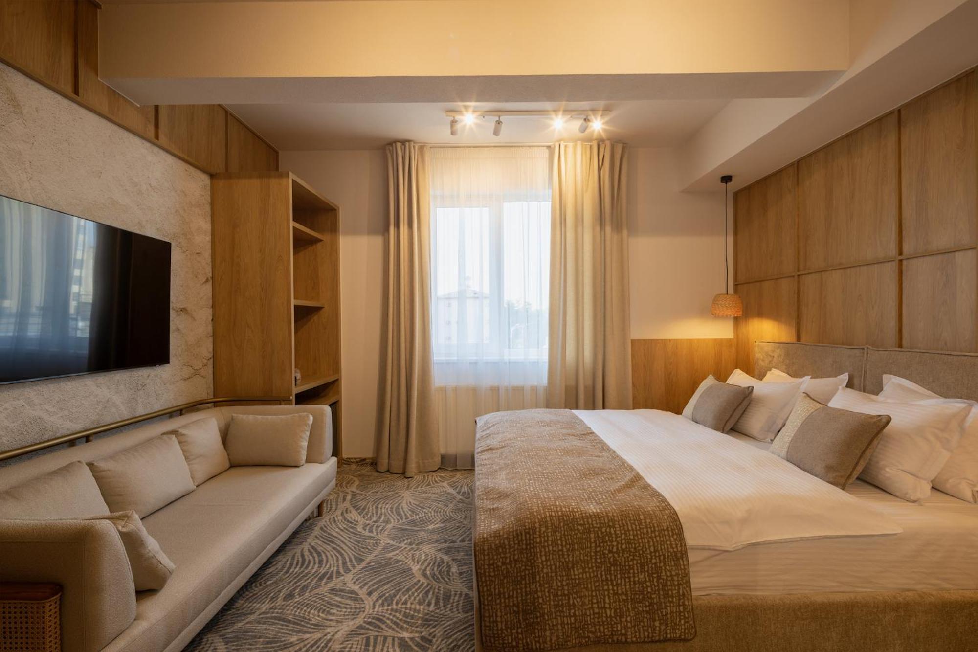 Hotel Serenity Timisoara Timişoara Exterior foto